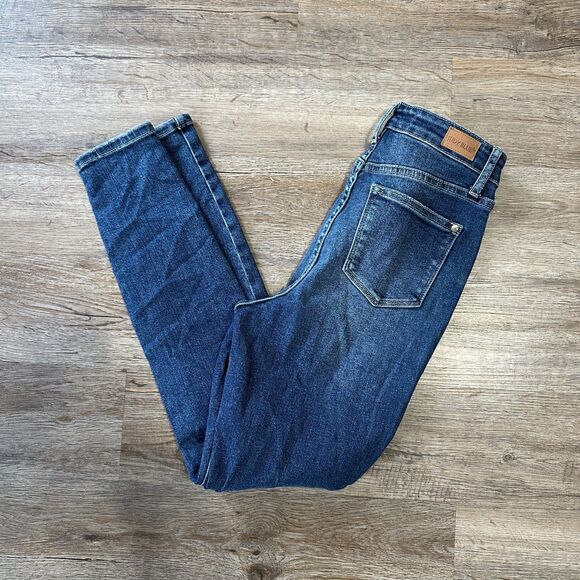 Judy Blue Jeans Size 3/26 Skinny Fit High Rise Waist Medium Wash - Picture 1 of 5